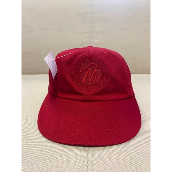 Vintage Marlboro Country Store Red Adjustable Strapback Trucker Hat - Picture 1 of 3